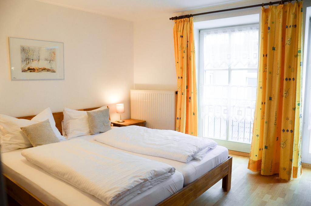 Hotel Blaue Traube Шонгау Екстер'єр фото